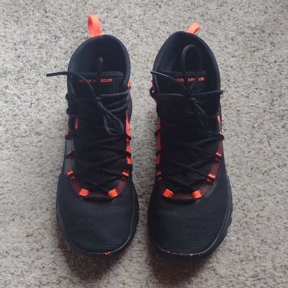 Under Armour Other - Under Armour Black and Orange Sneakers